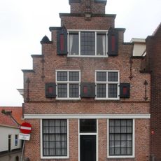 Hoekpand met trapgevel