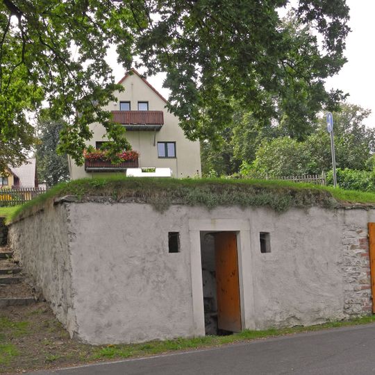 Bergkeller mit zwei Eingängen Lausaer Straße