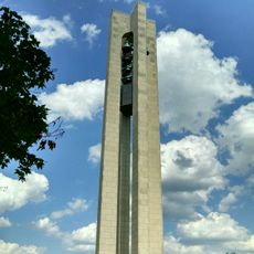 Deeds Carillon