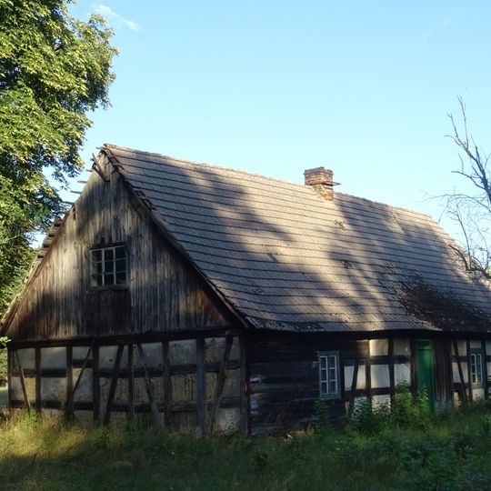 Wohnhaus und Scheune eines Zweiseithofes Döschko