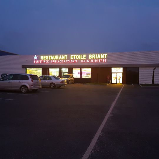 Étoile briant