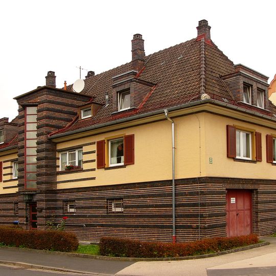 Ehemaliges Beamtenwohnhaus des benachbarten Elektrizitätswerkes