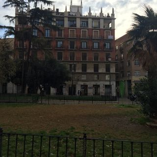 Building at 18 Reina square, Valencia