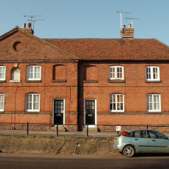 119-124, Moulsham Street