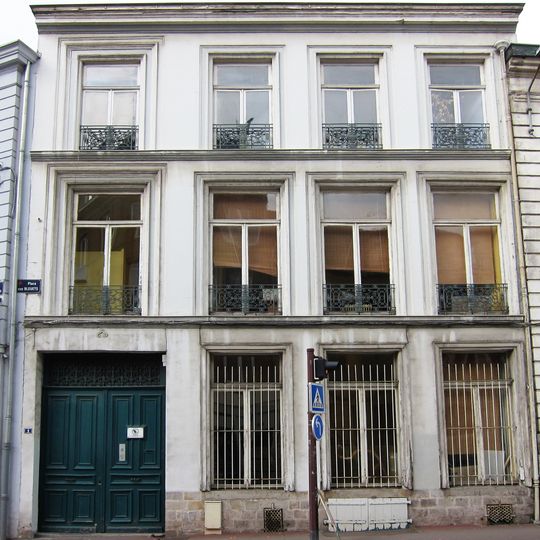 Maison, 1 place aux Bleuets