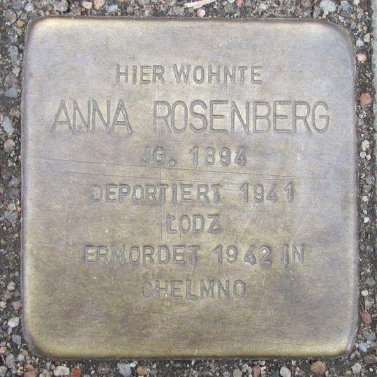 Stolperstein en memoria de Anna Rosenberg