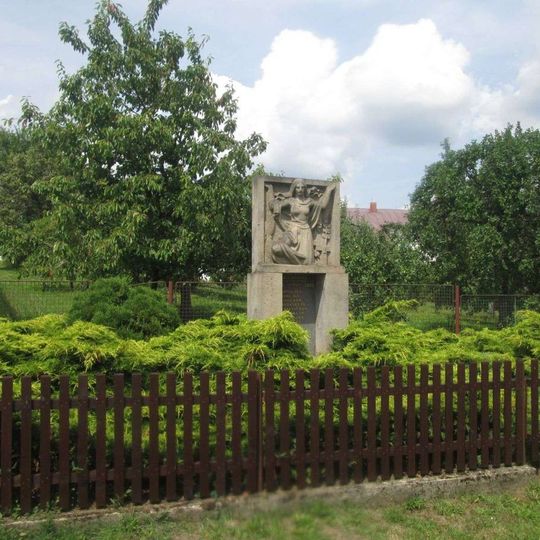 Památník v Moravči