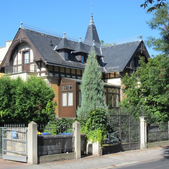 Berggartenstraße 20