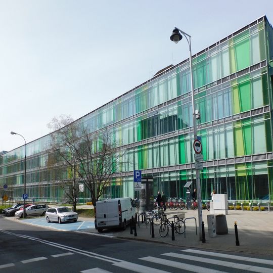 Budynek naukowo-dydaktyczny przy ulicy Dobrej 55