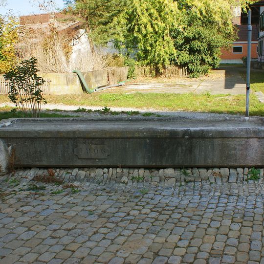 Brunnen Bauernhaus Riedbachstrasse 354