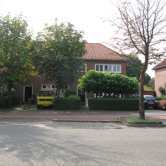 Drievoudige woning in Interbellumstijl