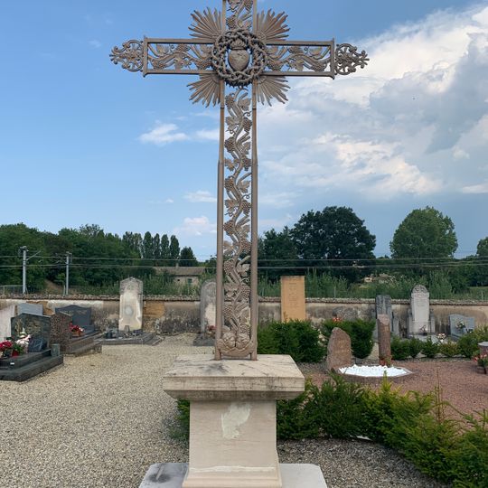 Cemetery cross of Chaneins