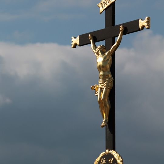 Betkreuz auf der Brücke über die Satkula