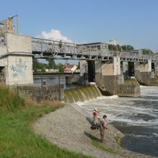 Lávka nad zdymadlem Čelákovice