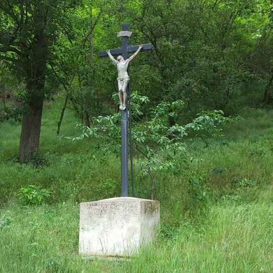 Kříž u silnice z Hředlí do Zdic