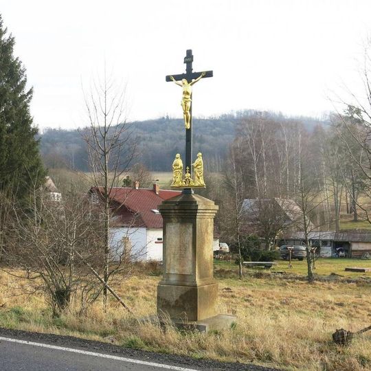 Kříž naproti rybníku v Horním Šenově