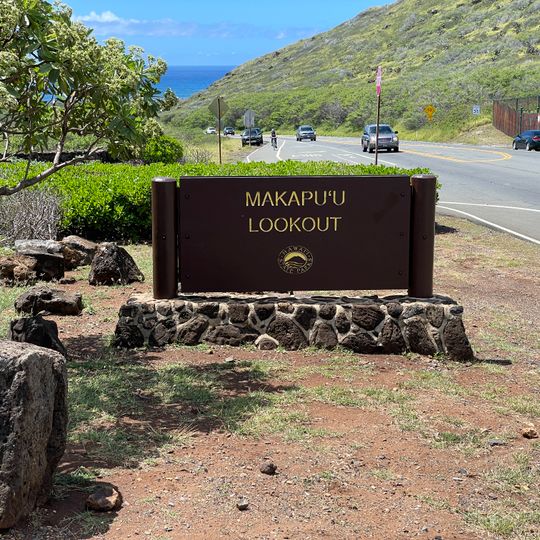 Makapuʻu Lookout