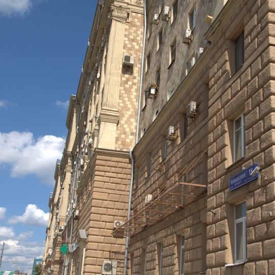 Новинский бульвар 18 c1