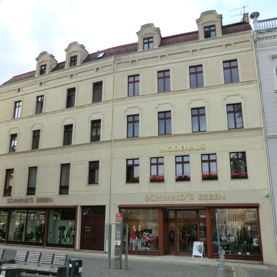 Wohn- und Geschäftshaus in geschlossener Bebauung, Eckhaus zur Steinstraße Elisabethstraße 1