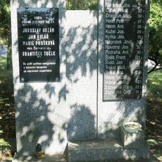 Pomník padlým ve Vrbičanech