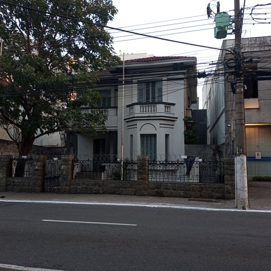 Imóvel à Avenida Cleto Nunes, nº 353