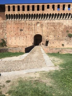 Entrance 1