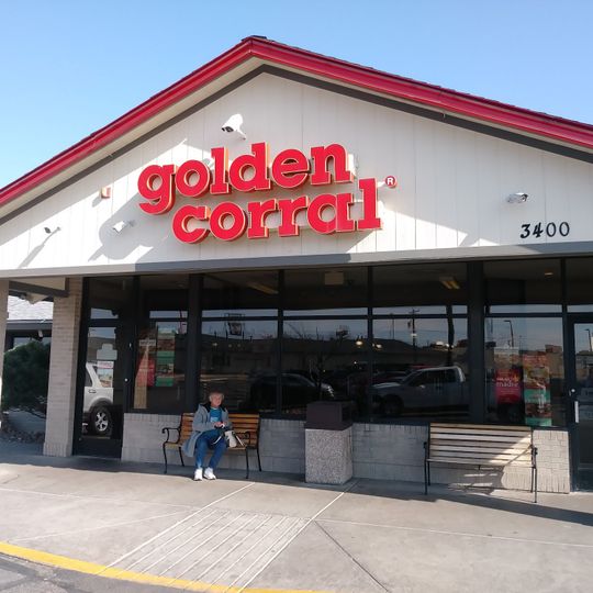 Golden Corral Buffet & Grill