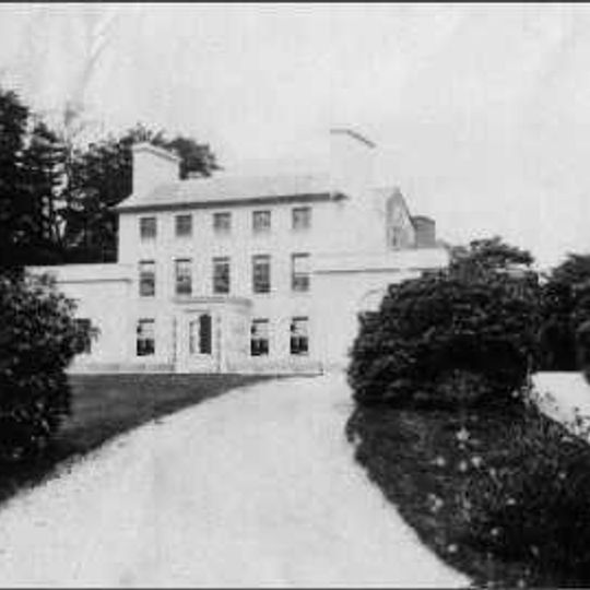 Dolaucothi House