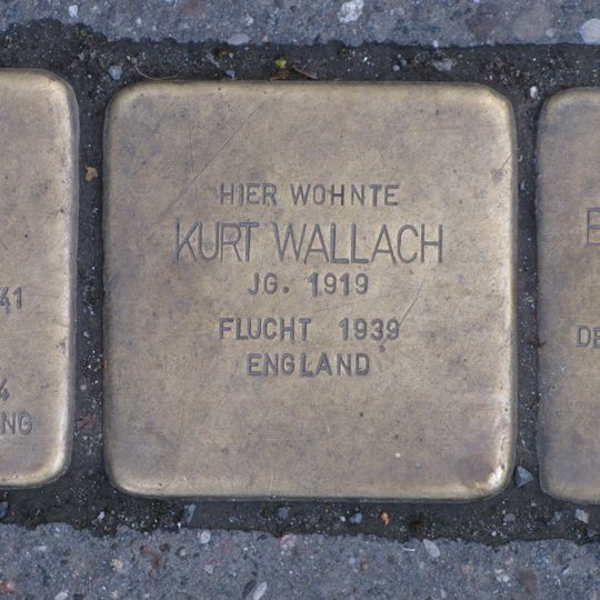 Stolperstein en memoria de Kurt Wallach
