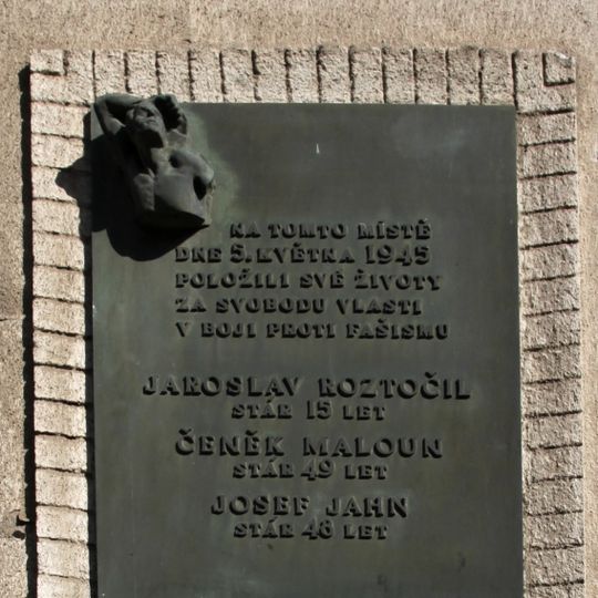 Pamětní deska obětem 5. května 1945