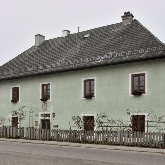 Wohnhaus, ehem. Pfarrspital