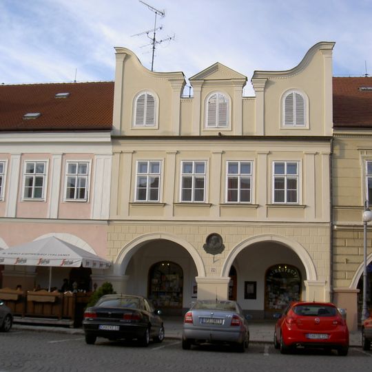 Náměstí Míru čp. 125