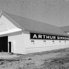 Arthur Simmons Stables Historic District