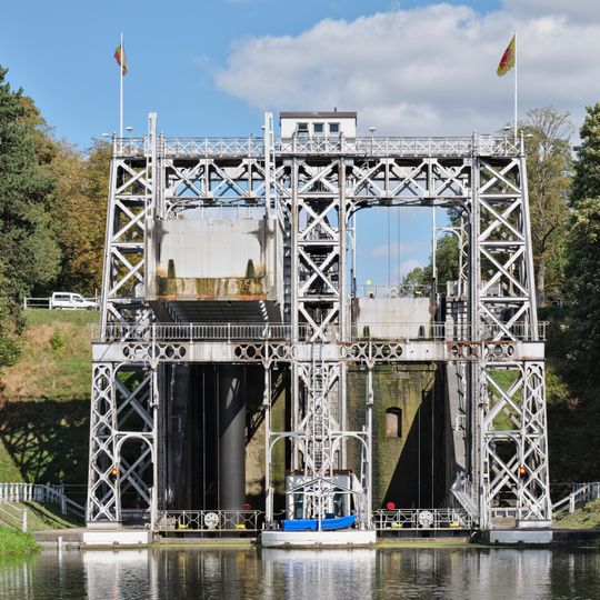 Lift No. 3 on the old Canal du Centre