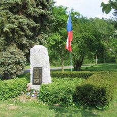 Pomník padlým v 1. a 2. světové válce ve středu Strenic