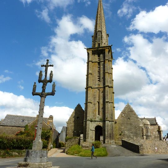 Calvaire ouest de l'enclos paroissial de Plounéour-Ménez