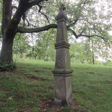 Kříž na křížové cestě u Rosic - 4. zastavení