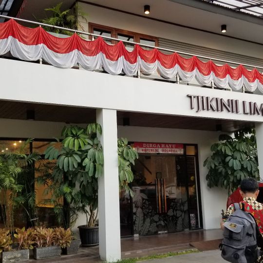 Tjikinii Lima