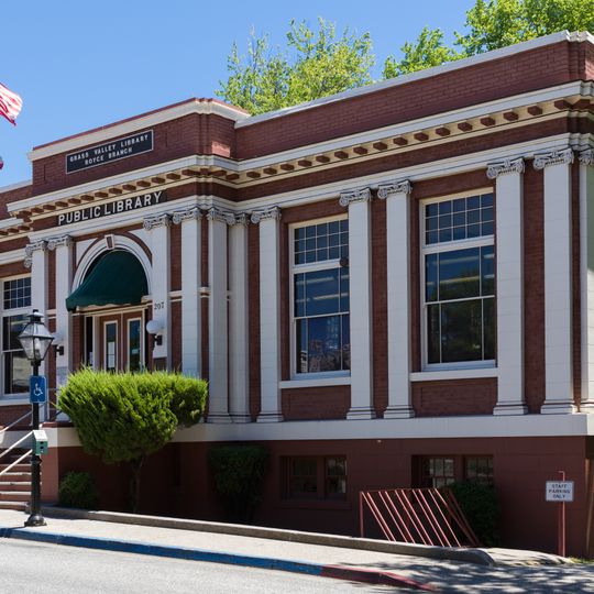 Grass Valley Public Library