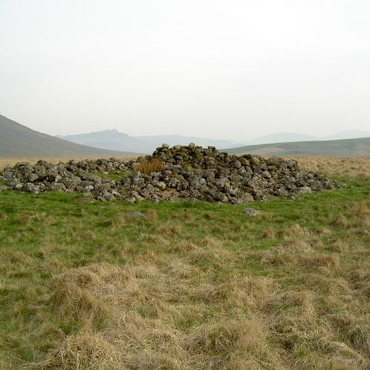 Maiden Castle round cairn, Burnmoor