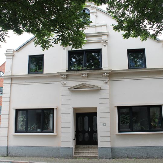 Wohnhaus Alte Hafenstraße 43