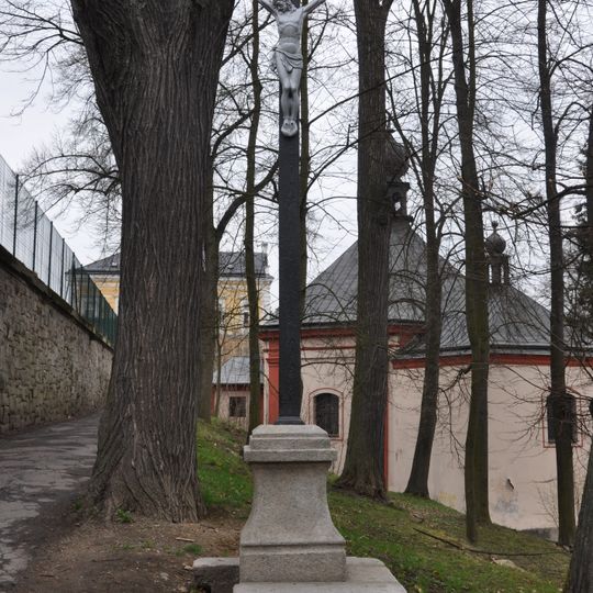 Kříž u kostela Nejsvětější Trojice v Havlíčkově Brodě