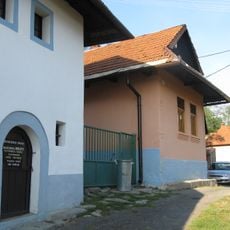 Skalné obydlie a 2 domy, dom ľudový I.