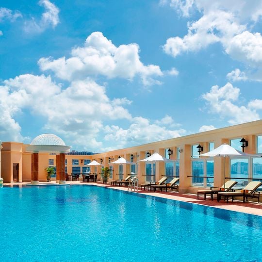 Royal Garden Hotel