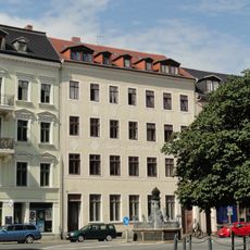 Wohnhaus in geschlossener Bebauung Klosterplatz 15