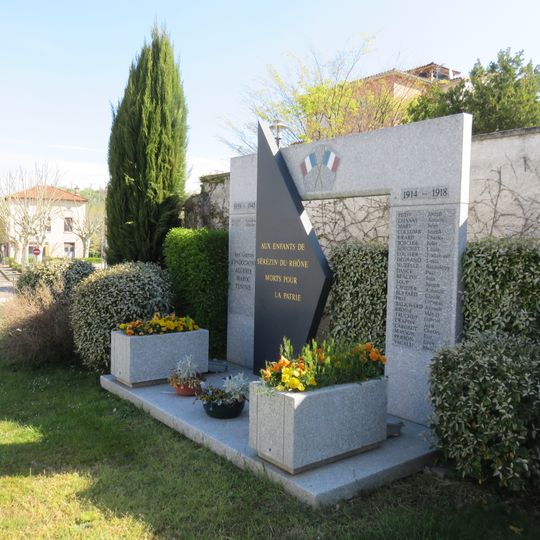 Monument aux morts de Sérézin-du-Rhône