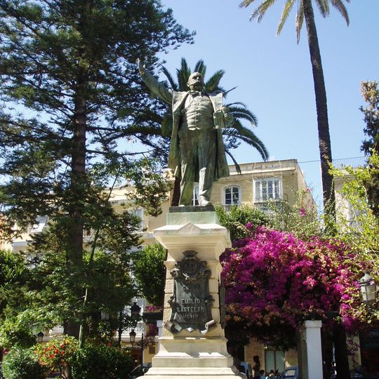 Monumento a Emilio Castelar