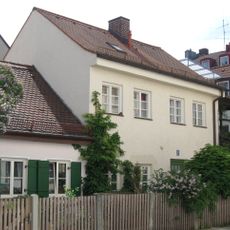 Zweigeschossiges Kleinhaus