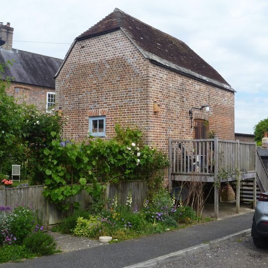 Granary Immediately East Of West Knighton Farmhouse