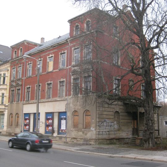 Mietshaus in halboffener Bebauung Zwickauer Straße 192